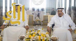 خادم الحرمين الشريفين يستقبل أمير دولة قطر ويقيم مأدبة غداء تكريما لسموه