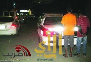 سقوط 4 لصوص على سيارتين مسروقتين شرق الرياض