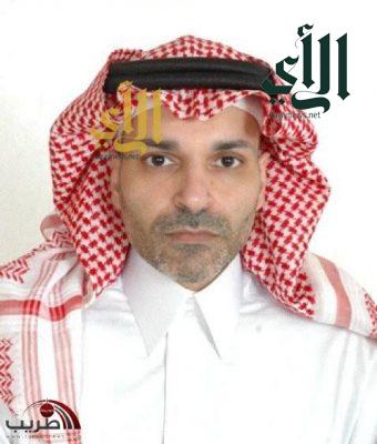 دكتور سعودي يستحدث طريقه علاجيه حديثه وذلك لاعادة الشعر المفقود بسبب الصلع الوراثي او خلافه