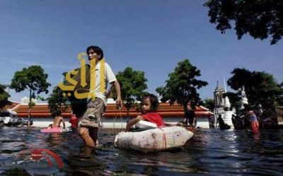 حصيلة الفيضانات في تايلاند ترتفع إلى 800 قتيل