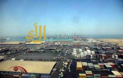 مصدر مسؤول يوضح أسباب رسو السفن الإيرانية في جدة