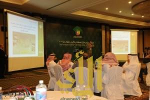 تواصل فعاليات المؤتمر السعودي الأول للدهانات والألوان والطلاءات 2012 الذي تنظمه أكاديمية دهانات الجزيرة بابها