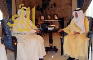 أمير منطقة مكة المكرمة يستقبل السفير القطري