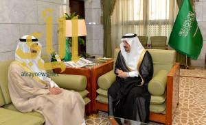 أمير الرياض يستقبل سفير دولة الكويت لدى المملكة