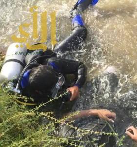 مدني الباحة ينتشل جثة غريق من وادي عليب بالليث‏