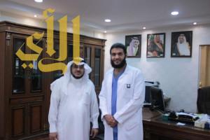 رئيس الطلبة السعوديين باليمن ينظم لجامعة حائل