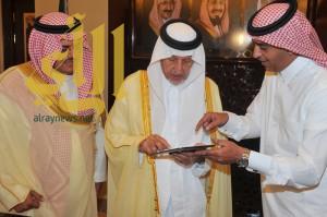أمير منطقة مكة المكرمة يدشن التوقيع الإلكتروني للمعاملات