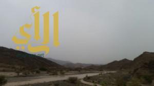 بالصور .. “قطبة ترج” تنال نصيبها من أمطار الجمعة