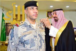 أمير نجران يقلد قائد حرس الحدود بالمنطقة رتبة “لواء”