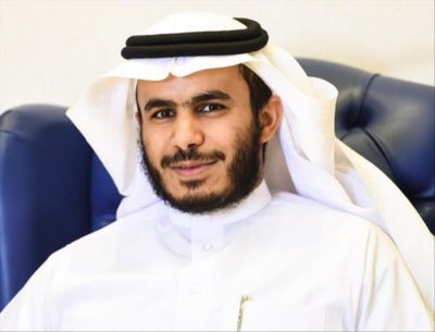 رئيس الجامعة الإسلامية يعتمد الأنشطة الطلابية عن بُعد