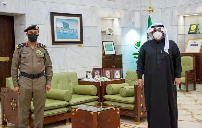  الأمير محمد بن عبدالرحمن يستقبل مدير الدفاع المدني بمنطقة الرياض