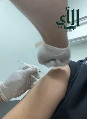 صحة الرياض تكشف حقيقة المقطع المتداول حول حصول احد المواطنين على إبرة اللقاح بدون حقن  اللقاح