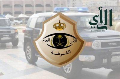 شرطة العيدابي تقبض على مواطنة لنقلها مخالفات لنظام أمن الحدود
