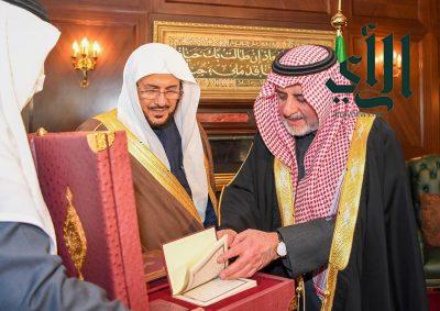 أمير تبوك يستقبل معالي وزير الشؤون الإسلامية 