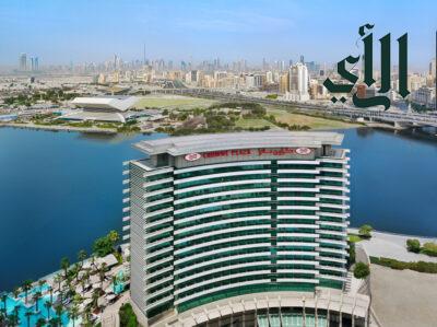 سوق السفر العربي يوقع اتفاقية شراكة مع فنادق ومنتجعات آي إتش جي