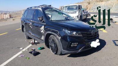 إصابة 7 سيدات في حادث تصادم على طريق الباحة – الطائف 
