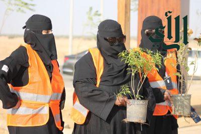 الشؤون الإسلامية في جازان تشارك بلدية الدرب في مبادرة “تشجير”