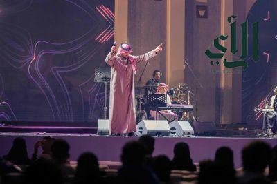 حفلة غنائية لمهند عبدالله وأضواء شنّان في رابع ليالي “مهرجان الكُتّاب والقُراء”