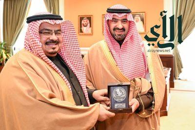 نائب أمير منطقة تبوك يستقبل رئيس جامعة فهد بن سلطان