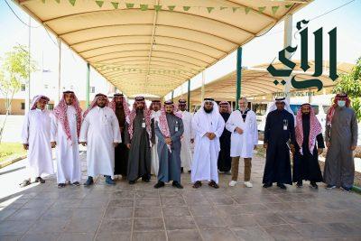 مدير عام الموارد البشرية في منطقة الرياض يختتم زيارته لوادي الدواسر