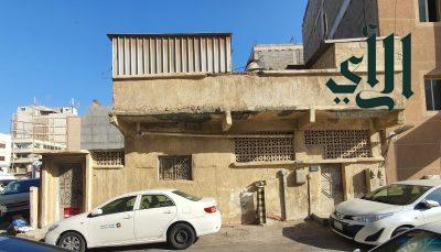 أمانة الشرقية: إزالة مبنى آيل للسقوط ورصد مبنيان آخران في وسط الدمام
