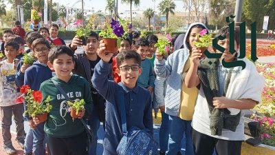 مهرجان الزهور الثالث يستقبل أكثر من 4 آلاف طالب وطالبة من مختلف المنشآت التعليمية منذ انطلاقه