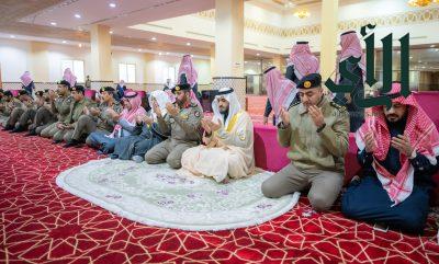 وكيل إمارة منطقة الباحة يتقدم المصلين لأداء صلاة الإستسقاء بجامع الملك فهد بمدينة الباحة
