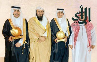 طلاب جمعية نبأ في خميس مشيط يفوزون بجائزة خادم الحرمين الشريفين لحفظ القرآن الكريم