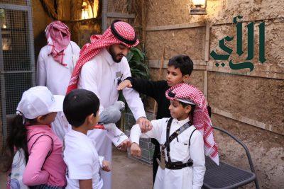 محافظة الطائف بالشراكة مع جمعية كهاتين الخيرية تنظم فعالية للأيتام.