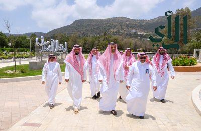 سمو أمير منطقة الباحة يتفقد عدد من المواقع والمتنزهات السياحية