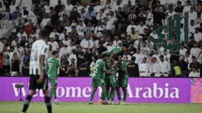 الأهلي يقلب الطاولة على الشباب بثنائية في دوري روشن