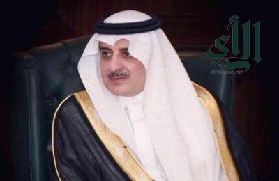 أمير تبوك يواسي أبناء الشيخ سليمان السميري في وفاة والدهم