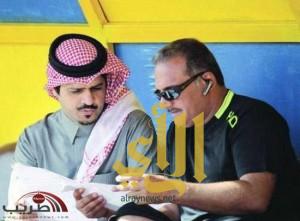 السويلم يستقيل من إدارة الكرة في النصر