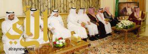 الأمير جلوي بن عبدالعزيز يستقبل رئيس الهيئة الصحية الشرعية