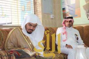 الشيخ ياسر الدوسري يزور جمعية آباء لرعاية الأيتام