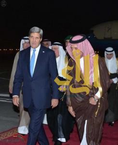 وزير الخارجية الأمريكي يصل الرياض