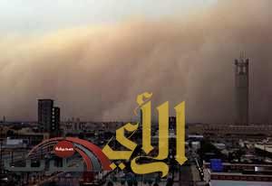 الغبار يحجب الرؤية في الرياض وبعض المناطق