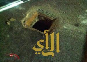 بالصور حفرة تترصد المارة بمحافظة طريب