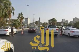 حملة مفاجئة لـ«مرور جدة» تضبط قائدي 700 سيارة أجرة مخالفة