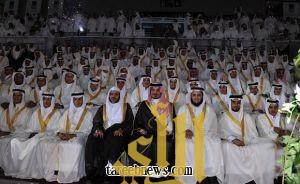 الأمير عبدالعزيز بن ماجد يزف 1000 شاب وفتاة في حفل جماعي بالمدينة الرياضية