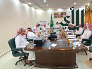 اجتماع لجنة استحداث ودمج مراكز الرعاية الصحية الأولية بمحافظة طريب