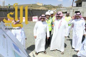 الأمير تركي بن طلال يطلع على الصيانة الوقائية لمحطات المياه بالمنطقة