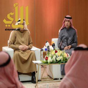 وزير التعليم الدكتور حمد ال الشيخ يوقع اتفاقية مع وزير الاسكان