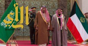 الملك سلمان يدعو أمير الكويت لحضور سباق الهجن